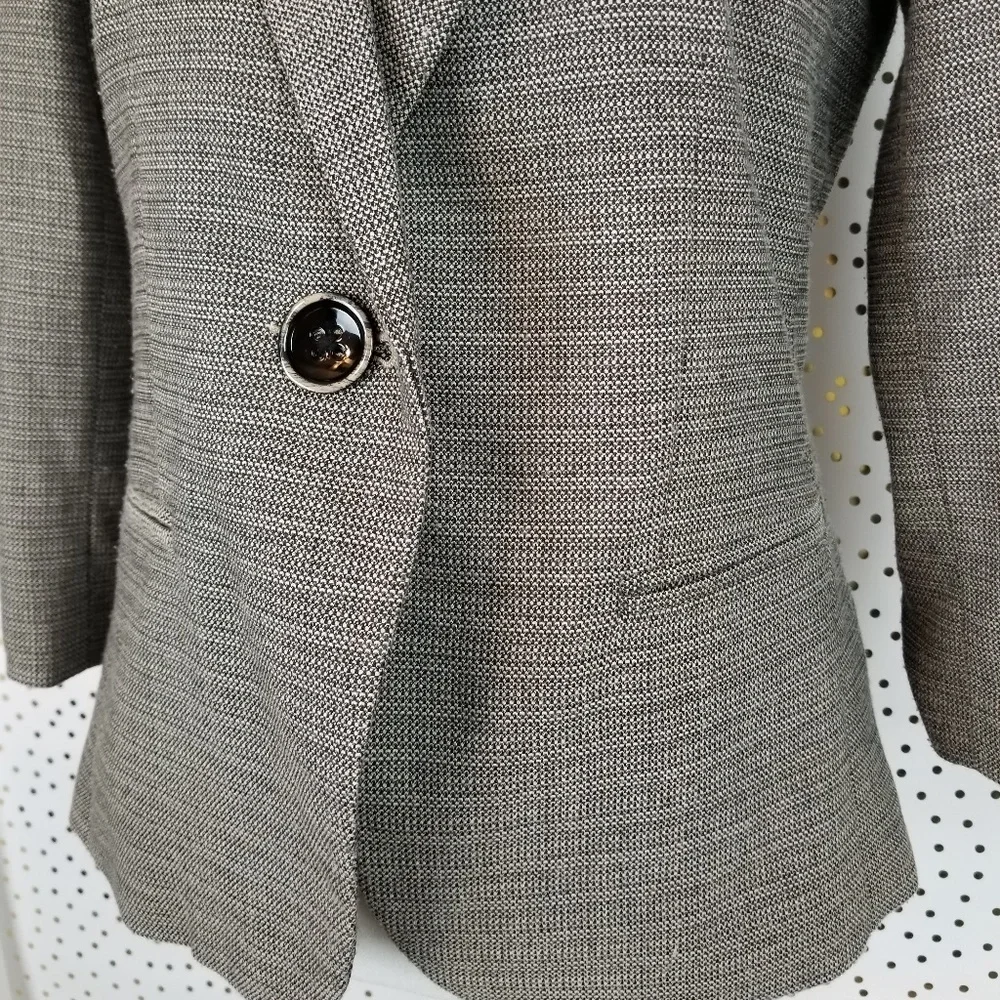 Cabi | Barrista Tweed Blazer | Size 4 - Picture 2 of 8